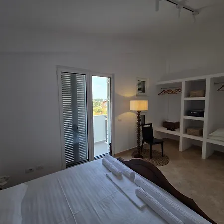 Roberts Villa *